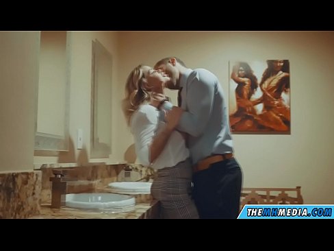 ❤️ Büyük memeli bir sarışın seni umumi tuvalette baştan çıkardığında ❤️❌ Porno tr.rionews.top